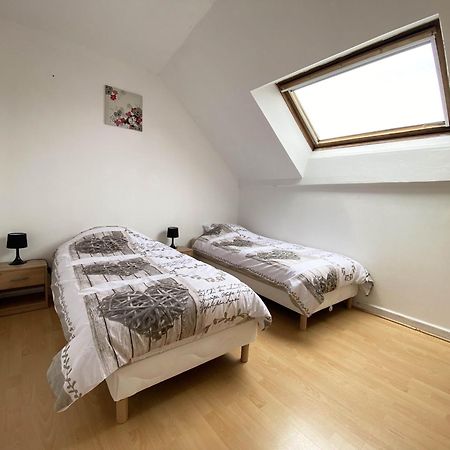 Appartement Tout Confort En Centre-Ville Cosne-sur-Loire Esterno foto
