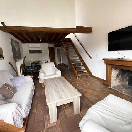 Appartement Tout Confort En Centre-Ville Cosne-sur-Loire Esterno foto
