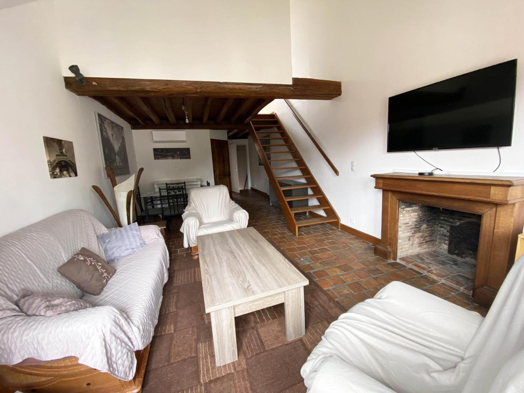 Appartement Tout Confort En Centre-Ville Cosne-sur-Loire Esterno foto